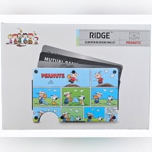 NWT Ridge Peanuts RFID Blocking Slim Card Holder Wallet 2025 Limited Edition